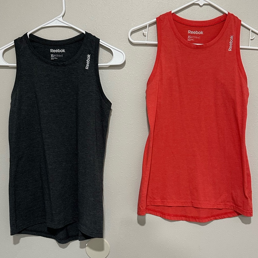 2 Reebok muscle T size XS